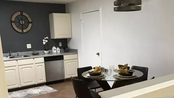 San Antonio, TX 78251,9703 Kashmir