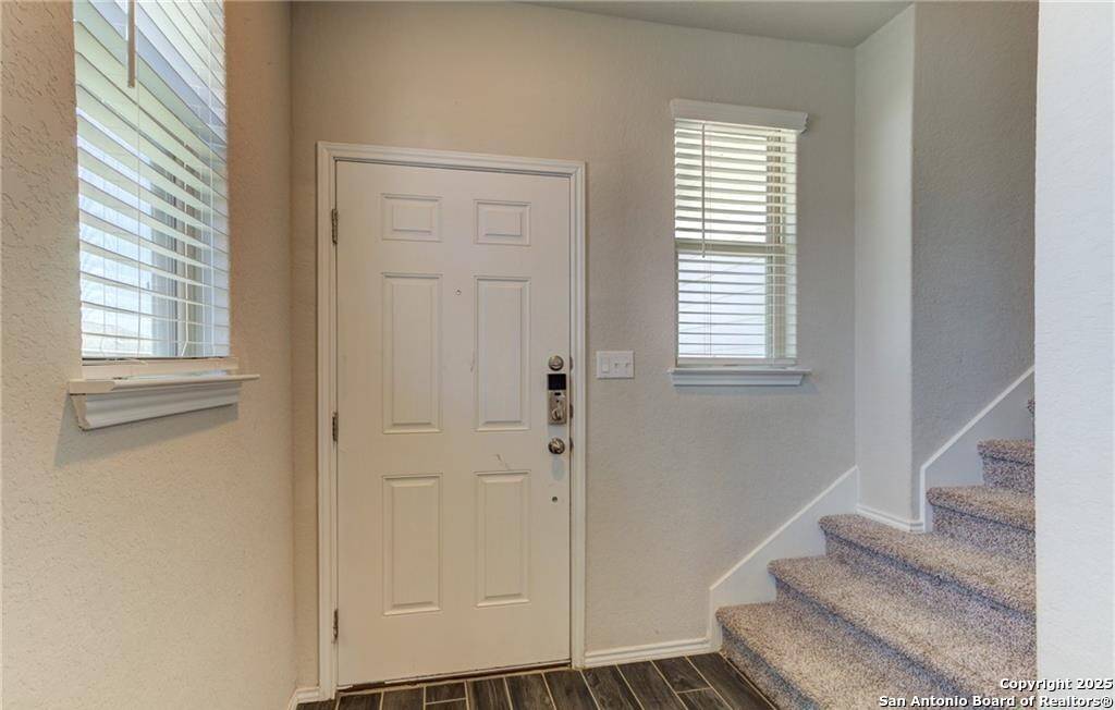 Seguin, TX 78155,2420 Dielman