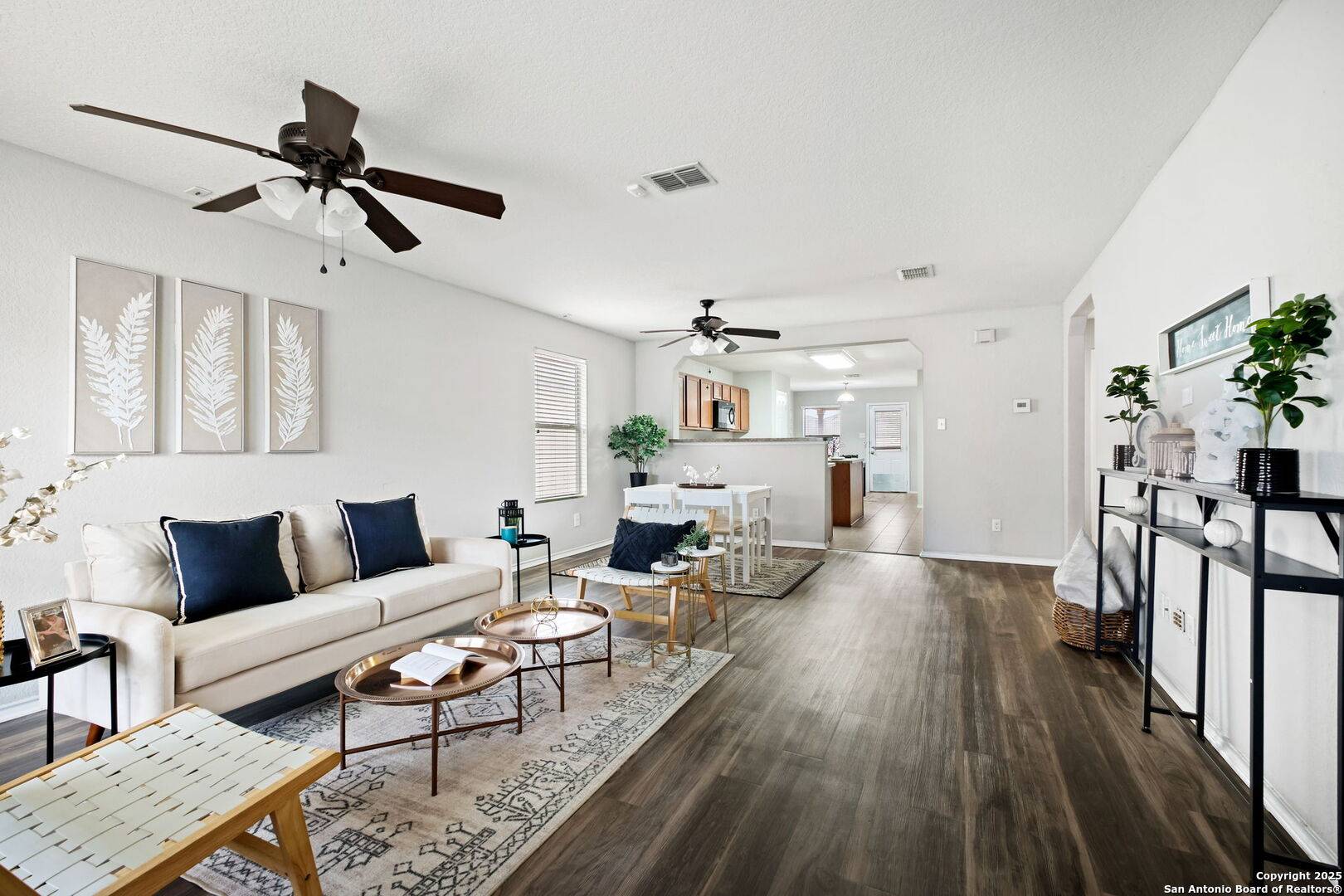 9218 hanover, Converse, TX 78109