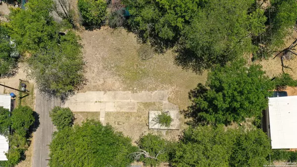 San Antonio, TX 78223,1906 Lennon