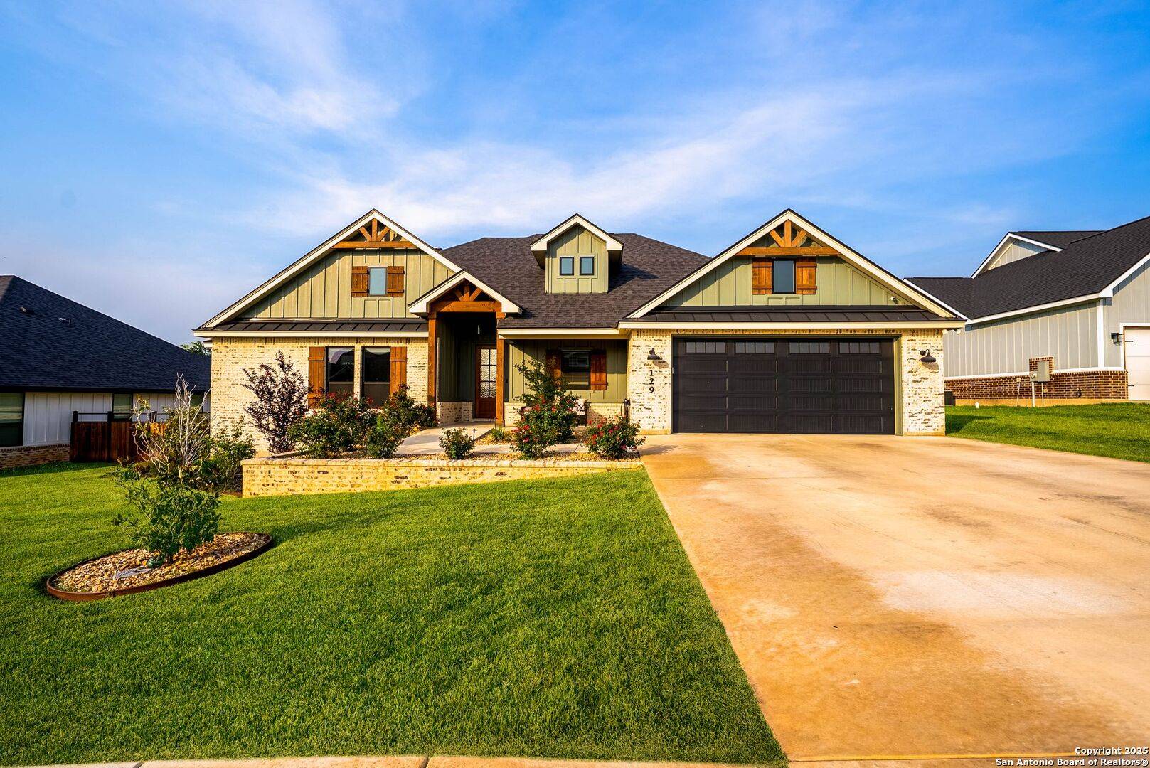 La Vernia, TX 78121,129 Magnolia Cir E