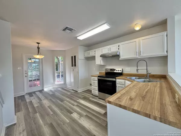 San Antonio, TX 78250,8003 Santa Catalina