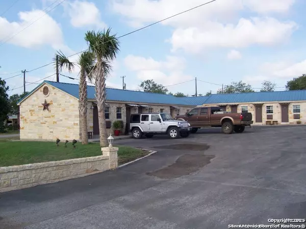 Karnes, TX 78118,303 State Hwy 123