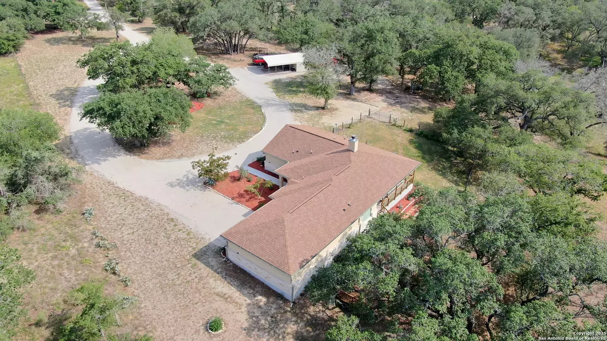 Floresville, TX 78114,421 Ringaskiddy Circle