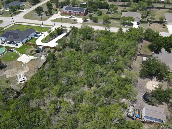 1015 County Road 3822, San Antonio, TX 78253