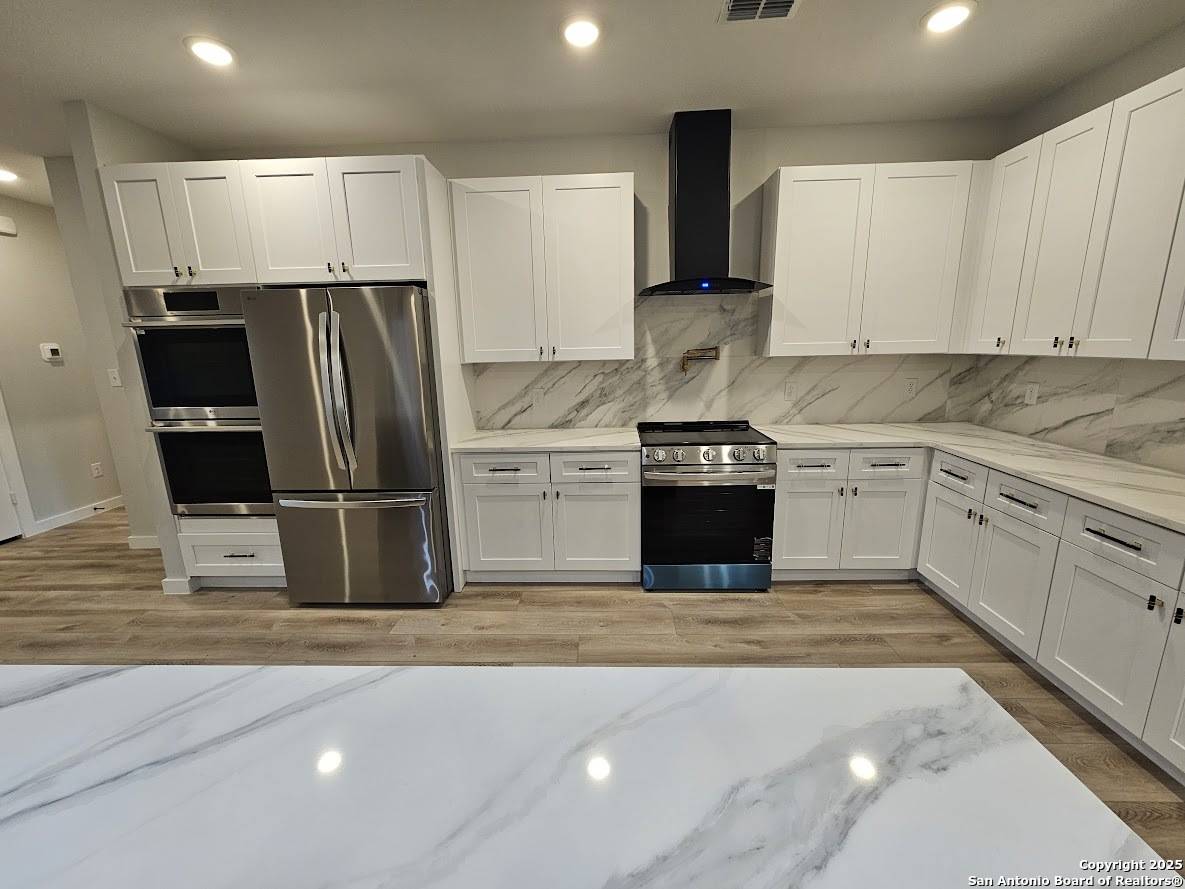San Antonio, TX 78222,5819 lake bluff