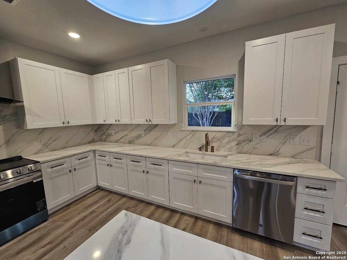 San Antonio, TX 78222,5819 lake bluff