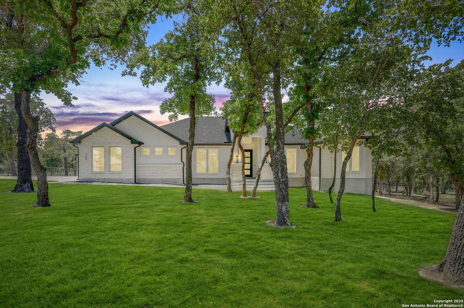 149 Chisum Trail Dr, La Vernia, TX 78121