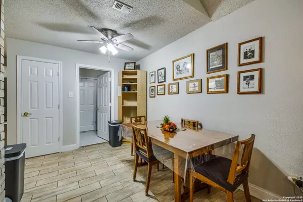 San Antonio, TX 78258,1027 Hedgestone