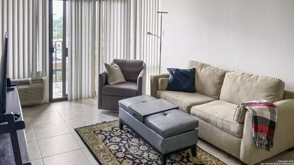 San Antonio, TX 78229,7701 Wurzbach UNIT 703