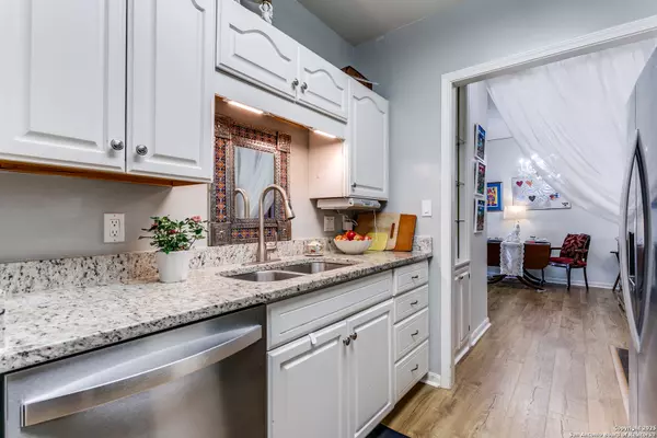 San Antonio, TX 78209,1 Towers Park Ln UNIT 907