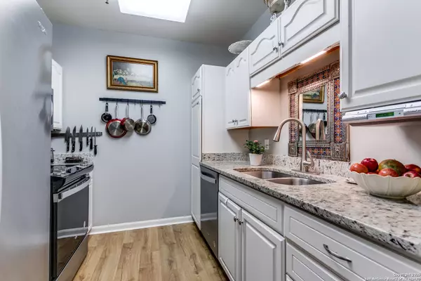 San Antonio, TX 78209,1 Towers Park Ln UNIT 907