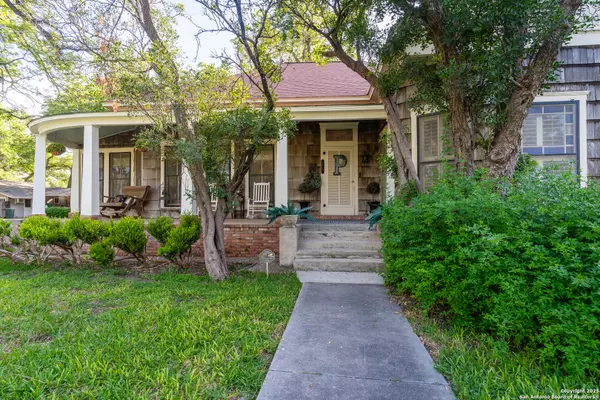 529 N High, Uvalde, TX 78801