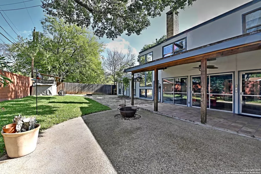 1211 Mount Riga, San Antonio, TX 78213