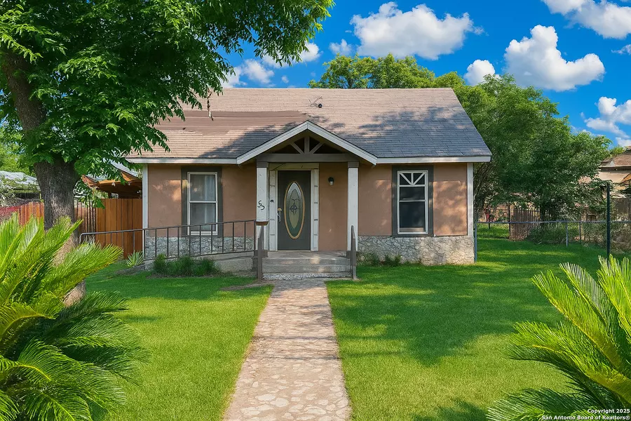 822 N High, Uvalde, TX 78801