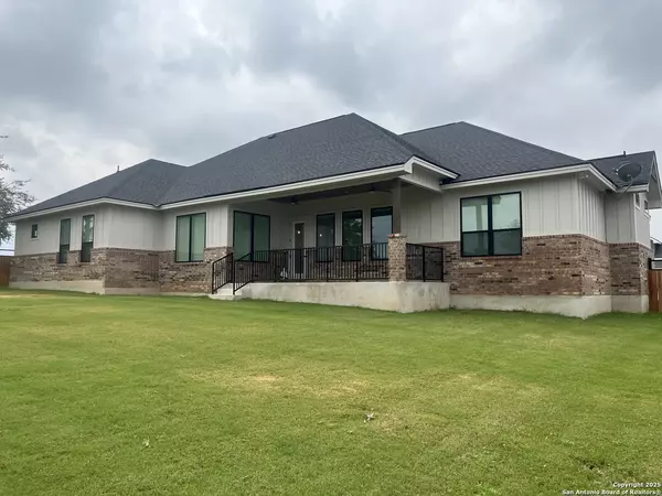 La Vernia, TX 78121-4364,105 Ash Parkway