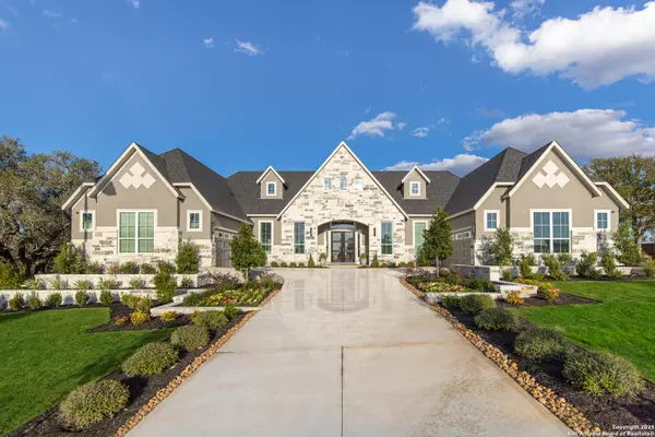 411 Poe Pkwy, Castroville, TX 78009