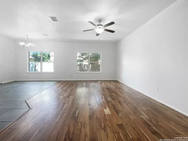 Cibolo, TX 78108,204 Bridle