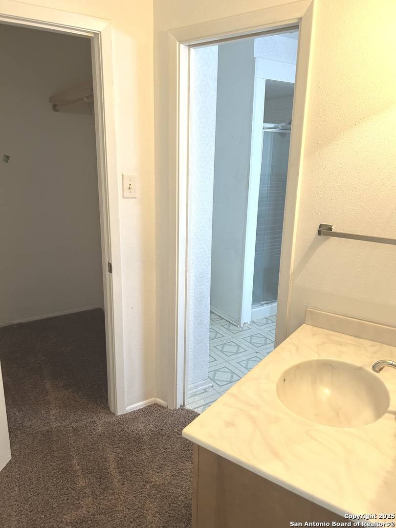 San Antonio, TX 78239,6842 Crown Rdg