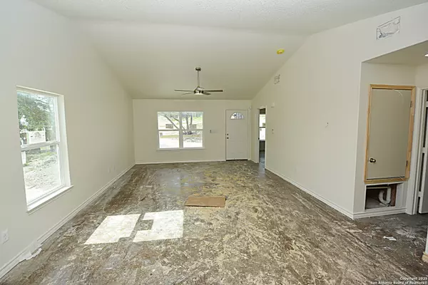 Spring Branch, TX 78070,439 Deer Creek