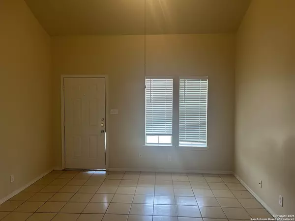 San Antonio, TX 78239,7637 Windsor Oaks