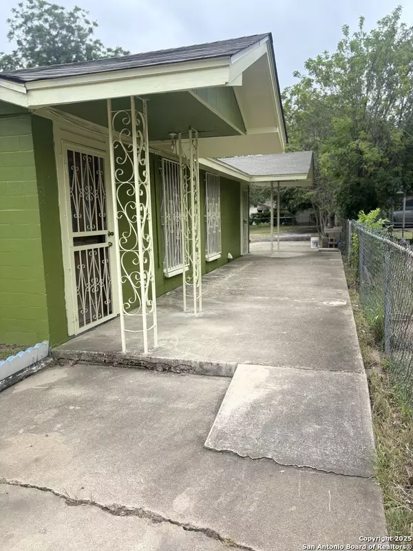 San Antonio, TX 78224,1238 Kendalia