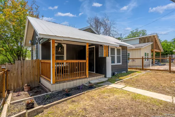 San Antonio, TX 78202,1726 Center