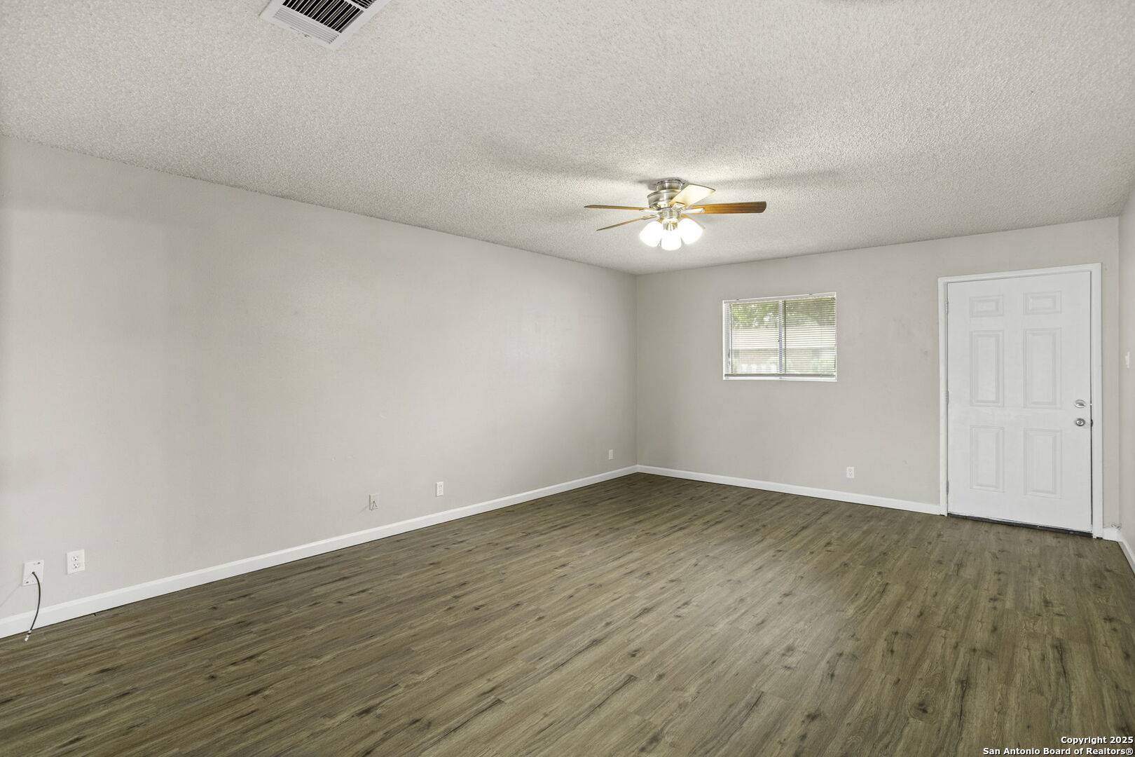 Pleasanton, TX 78064,801 High Meadow