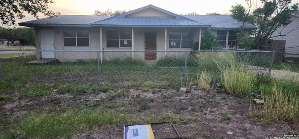 15903 Heidelberg, Lacoste, TX 78039