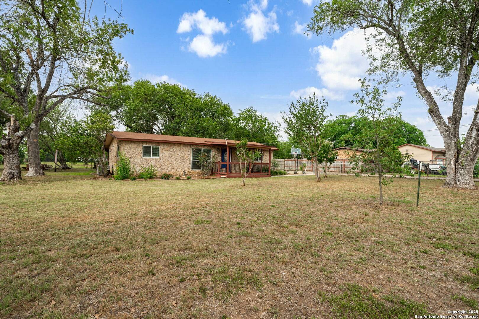 Adkins, TX 78101,11301 Ford