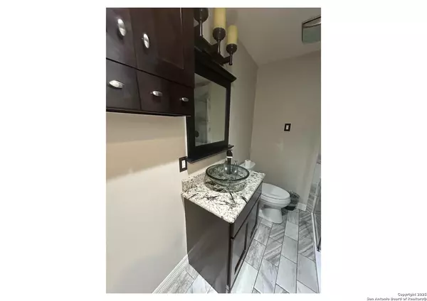 Groves, TX 77619,1924 Owens Avenue