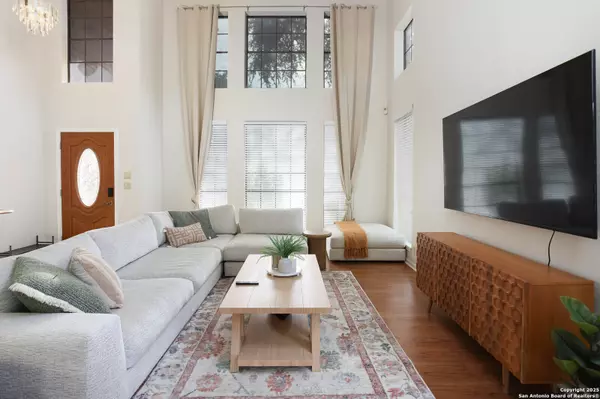 San Antonio, TX 78240,6407 Lost Arbor