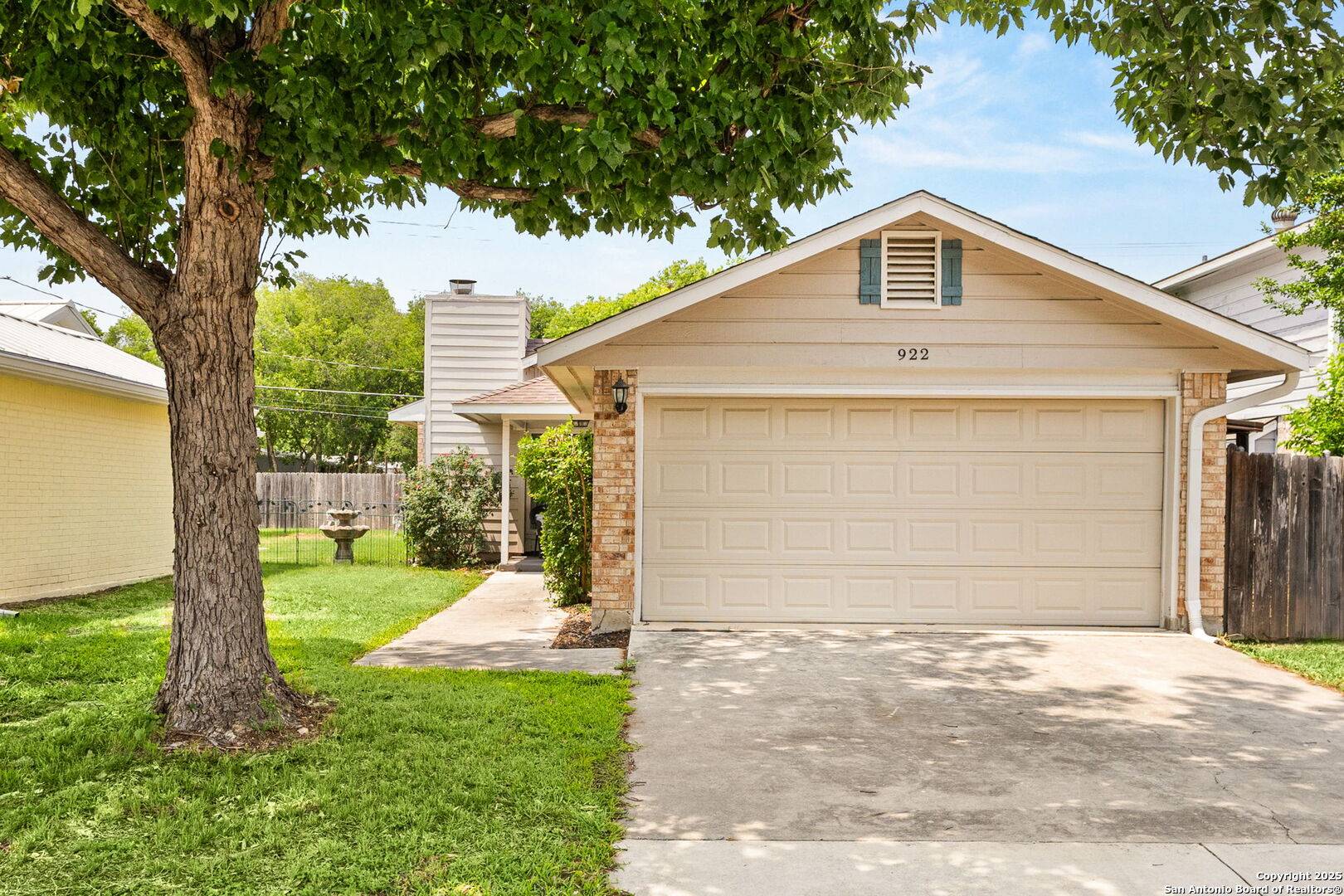 New Braunfels, TX 78130,922 Sundance