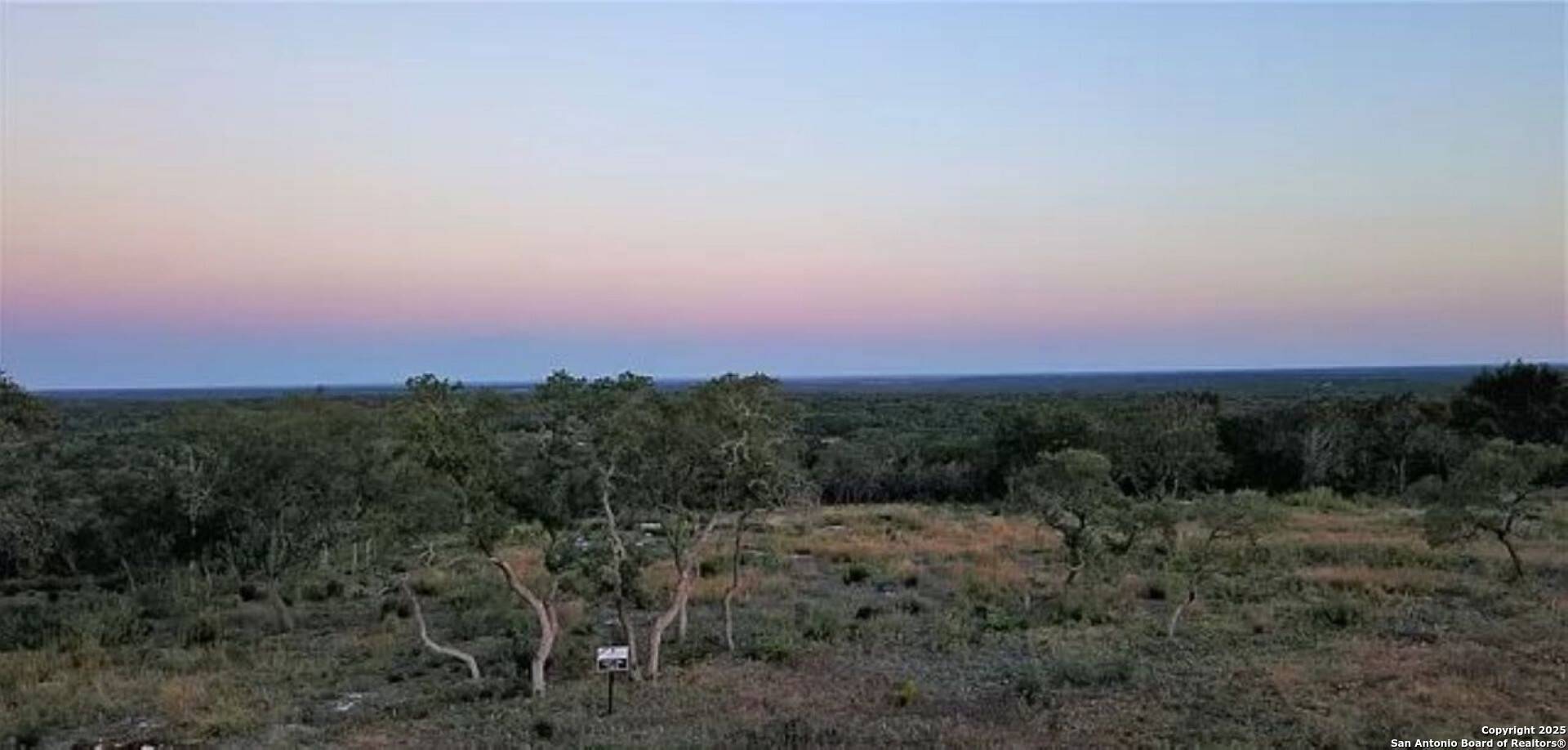 194 Crescent Ridge, Hondo, TX 78861