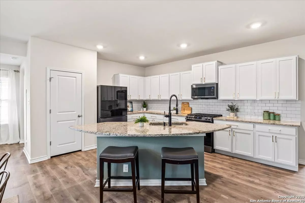 San Antonio, TX 78254,9702 Tupelo Hollow