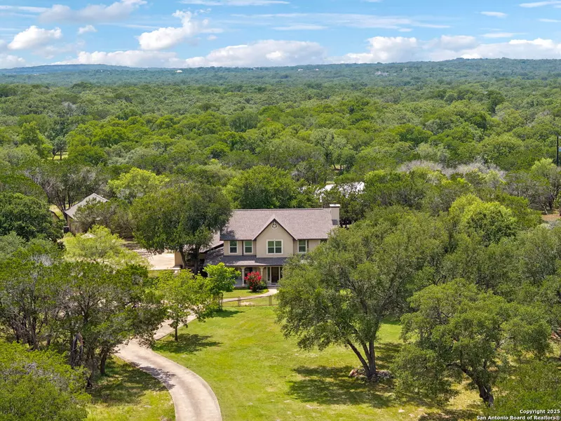 450 Georg Oaks, Bulverde, TX 78163