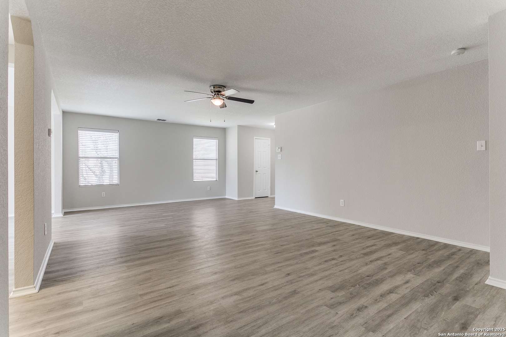 Selma, TX 78154,16311 Kentucky Ridge
