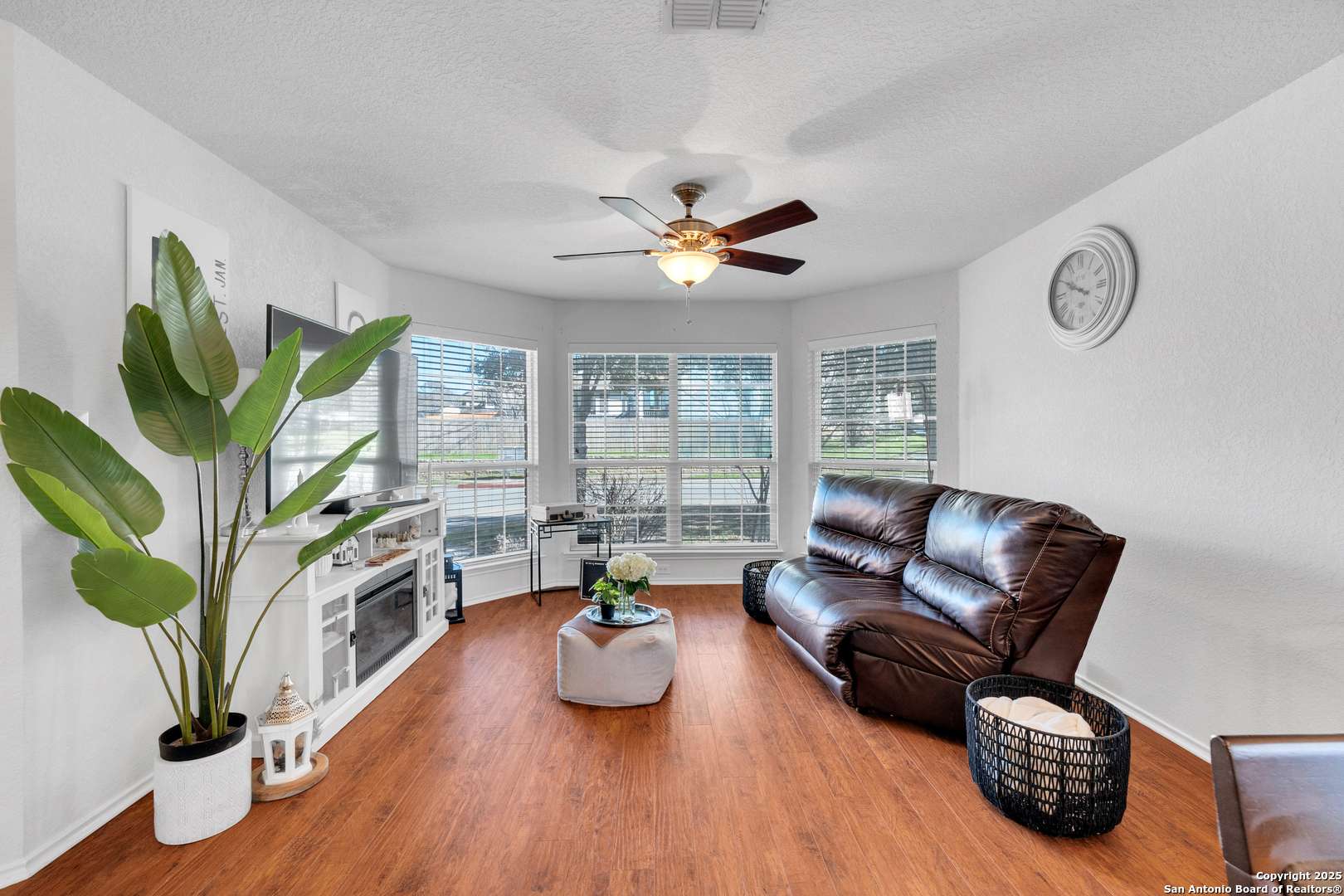 San Antonio, TX 78252-2282,7619 Helios Rise
