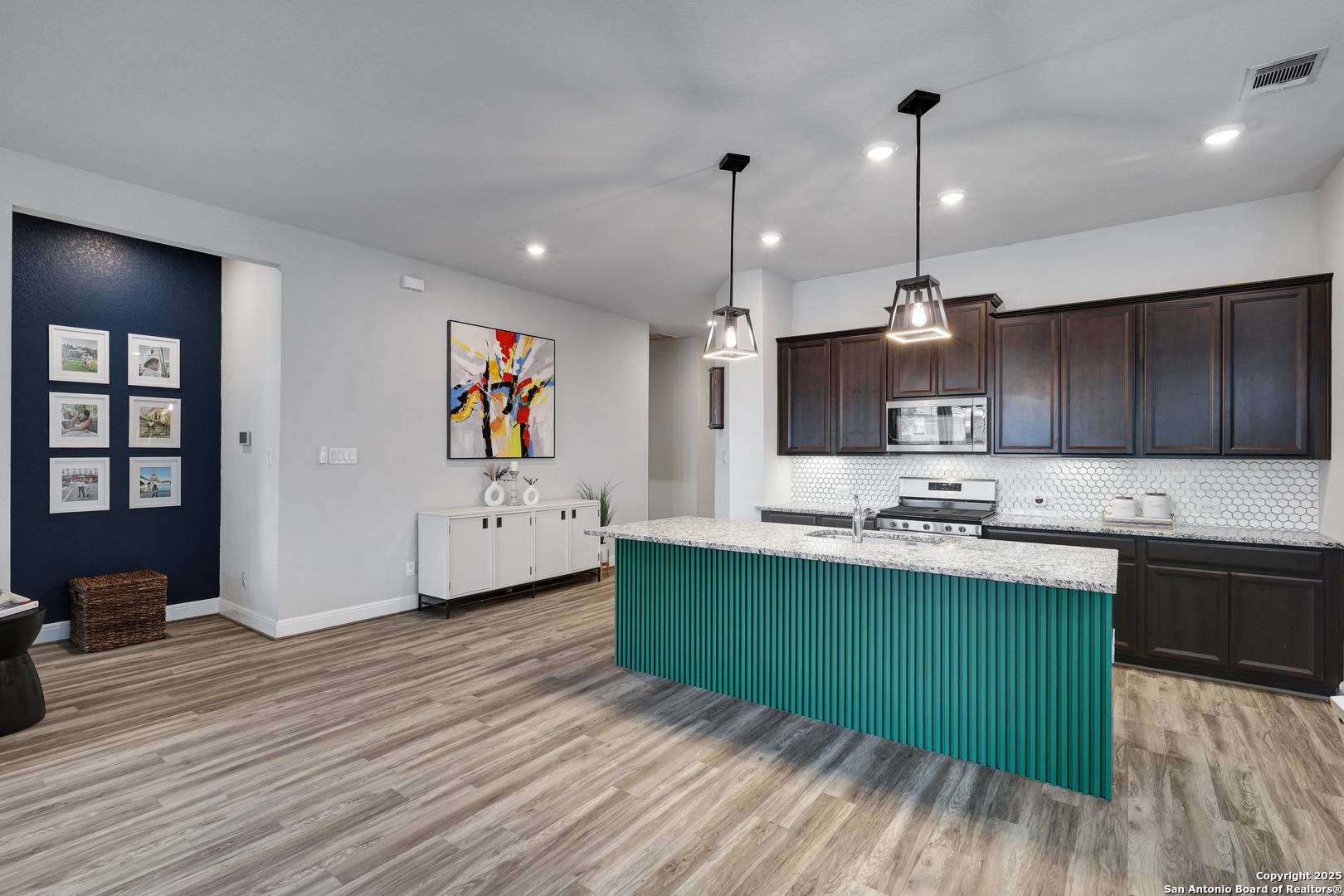 San Antonio, TX 78259,2423 Olive Way