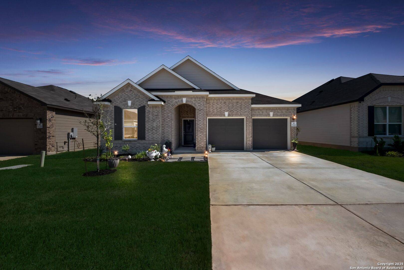 5266 Anzueto, San Antonio, TX 78261