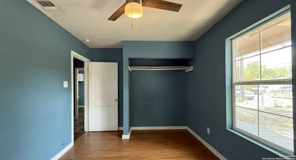 San Antonio, TX 78211,520 Mayfield UNIT 1