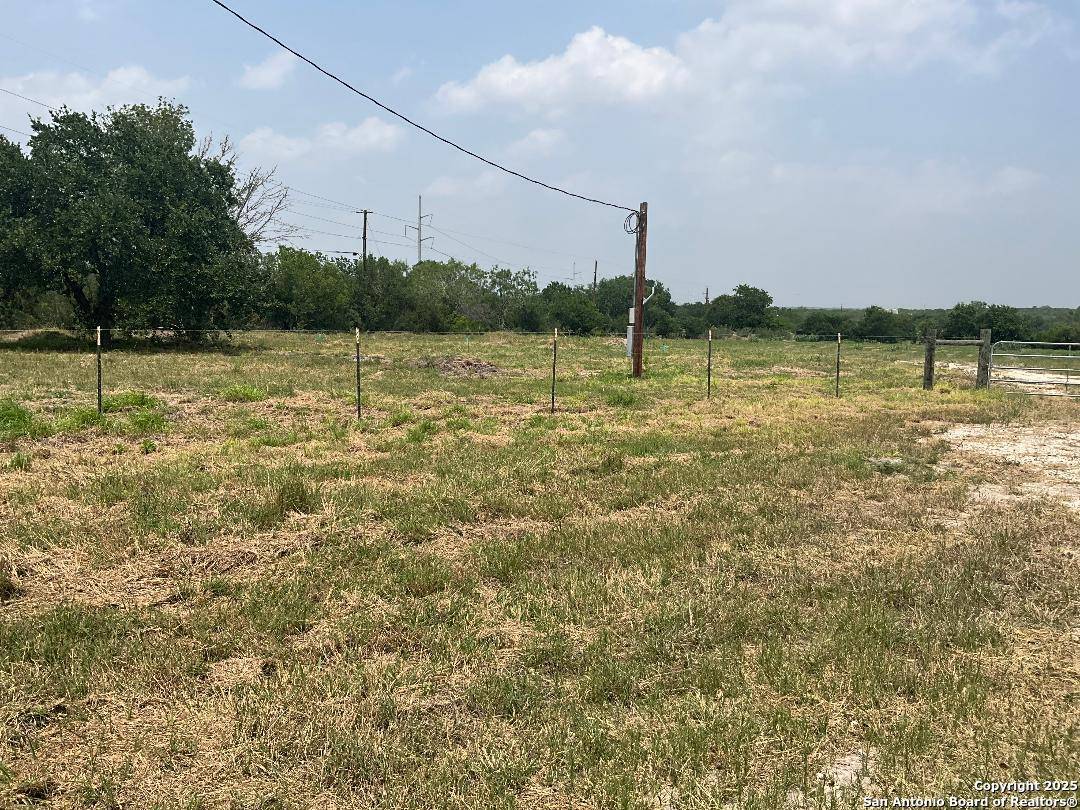 Karnes City, TX 78118,1241 Sh-123