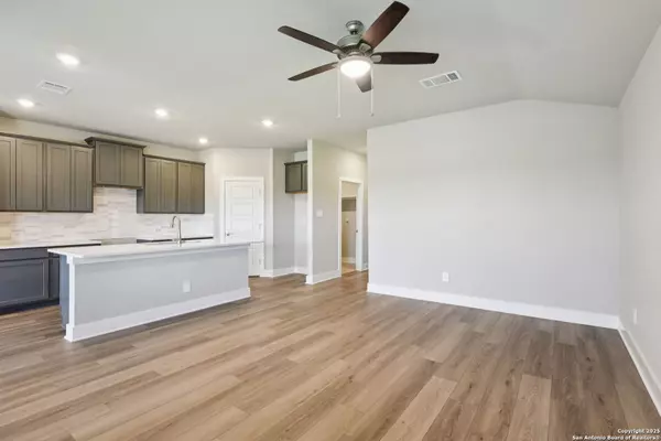 Schertz, TX 78154,12605 Winding Butte