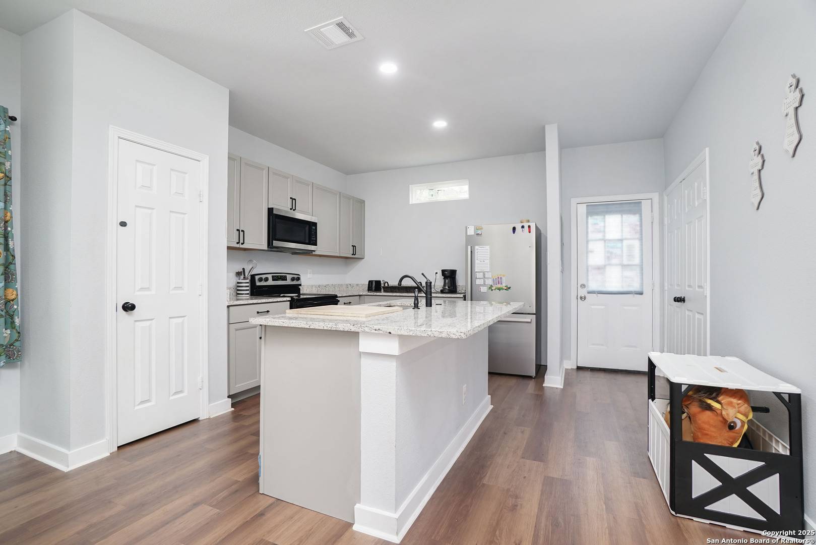 San Antonio, TX 78220,422 K Street UNIT 103