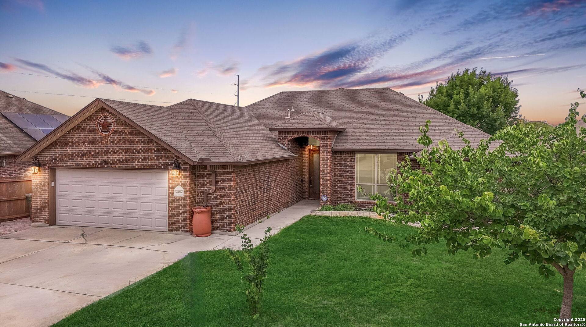 2286 Sun Chase Blvd, New Braunfels, TX 78130