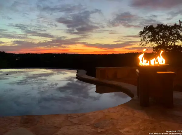 San Antonio, TX 78260,406 Breathless View St