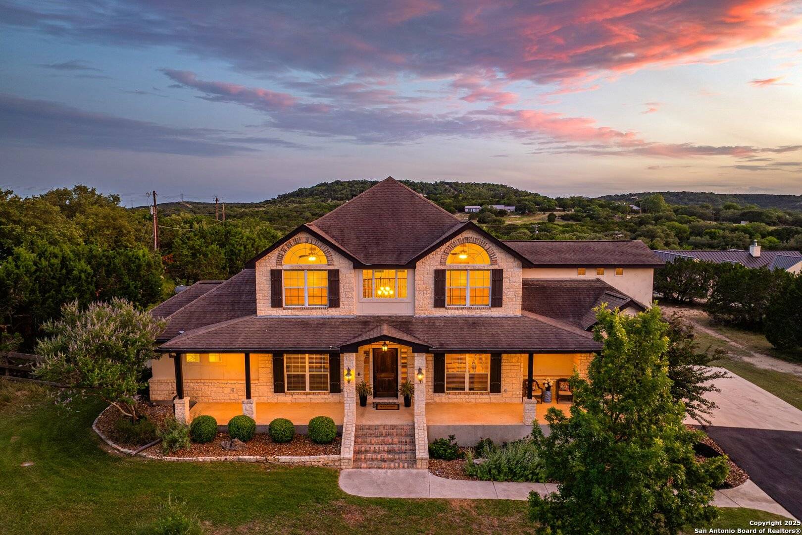 154 Lake View Dr, Boerne, TX 78006