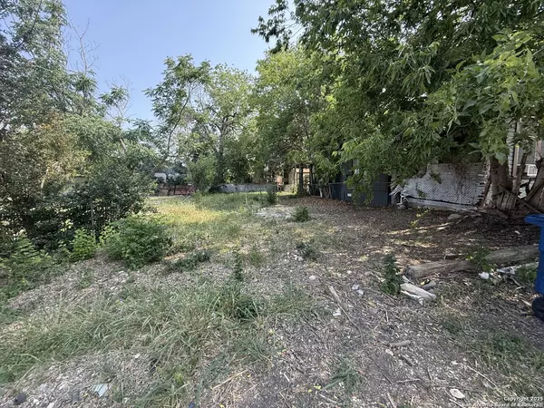 San Antonio, TX 78202,907 Crockett