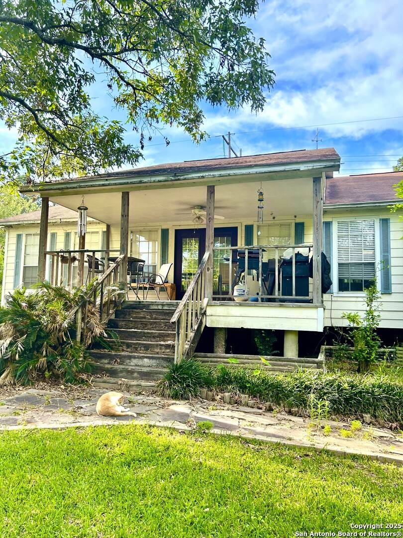 129 High Line, Trinity, TX 75862
