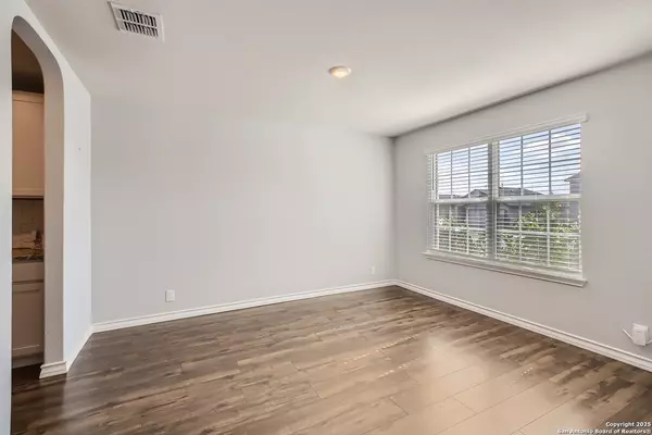 San Antonio, TX 78261,4823 Swing Arc